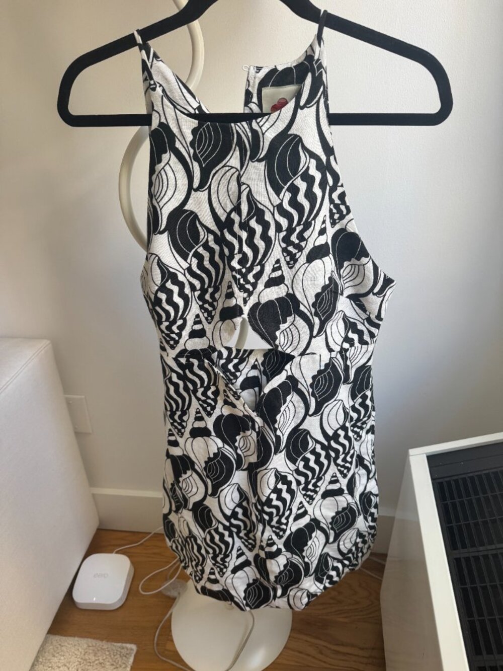 FARM RIO Sand Diamond Seashell Serenade Cut Out Mini Dress - Picture 2 of 5